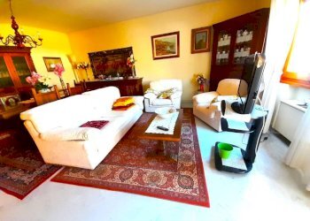 soggiorno - Four-room apartment via 20 Settembre, Empoli - photo 11