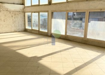 interno locale - Locale Commerciale Via Pian di Rota, Livorno - foto 13