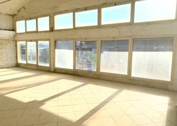 interno locale - Locale Commerciale Via Pian di Rota, Livorno - foto 14