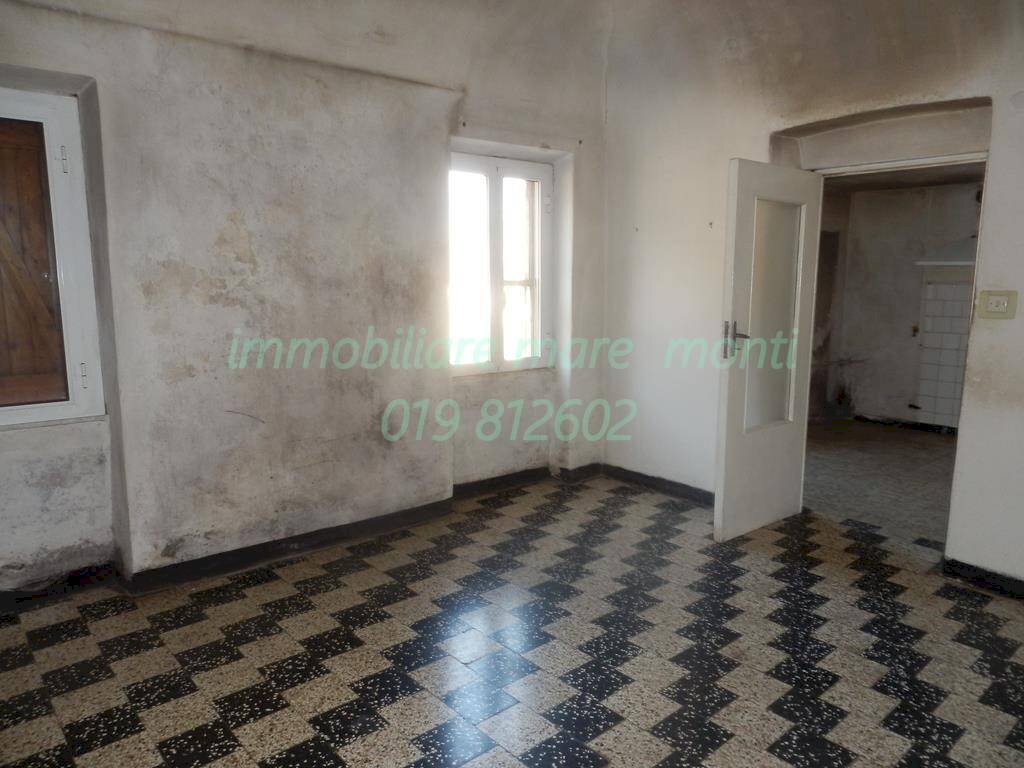 Casa indipendente Savona (zona Santuario) - foto 1