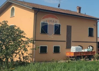 Independent house Roncocesi, Reggio nell'Emilia, Reggio nell'Emilia - photo 2