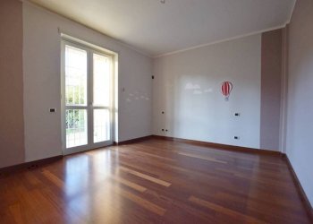 Stanza non arredata - Quadrilocale via Giacomo Leopardi, Mondovì - foto 4