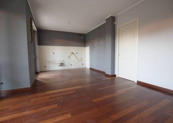 Stanza non arredata - Quadrilocale via Giacomo Leopardi, Mondovì - foto 8