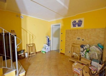 Stanza non arredata - Quadrilocale via Giacomo Leopardi, Mondovì - foto 15