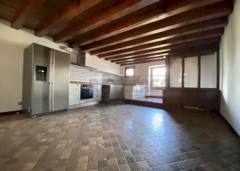 1.jpg - Casa semi indipendente Bassano del Grappa - foto 10