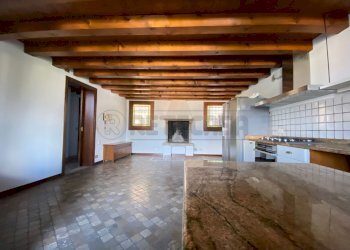 2.jpg - Casa semi indipendente Bassano del Grappa - foto 1