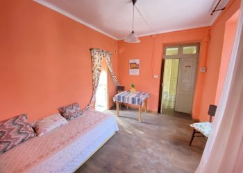 soggiorno - Trilocale Frazione Roreto, 68, Roure - foto 4