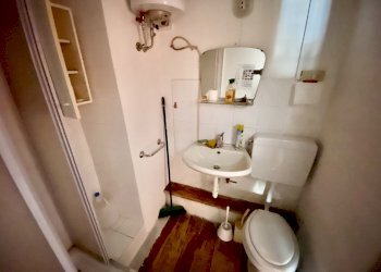 Bagno - Trilocale Frazione Roreto, 68, Roure - foto 16