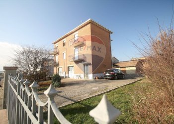 Semi-detached house Via Tommaso Edison, 3/A 
 Calerno, Sant'Ilario d'Enza - photo 1