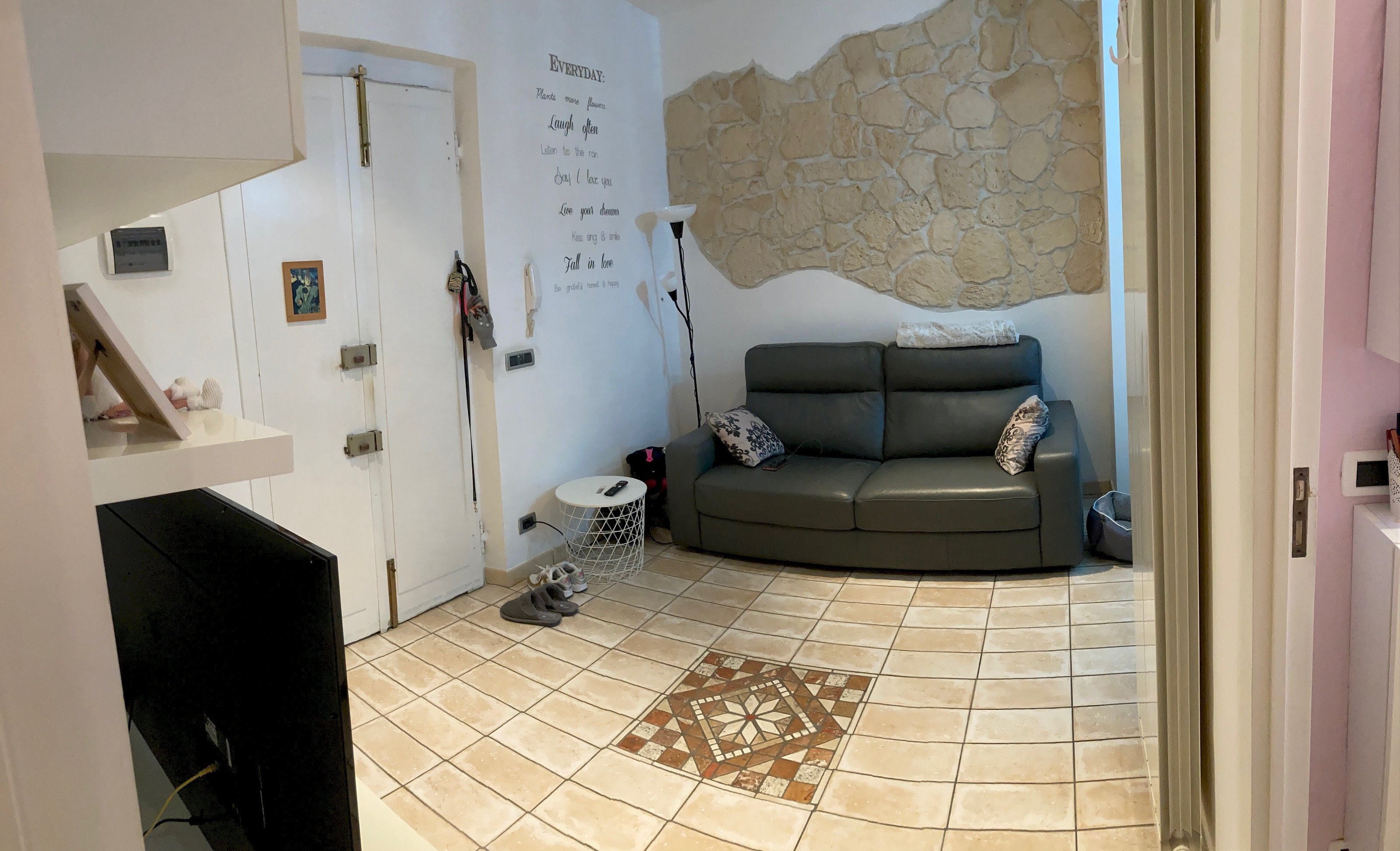 Two-room apartment Savona (neighborhood Villapiana) - photo 2