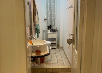 Two-room apartment Savona (neighborhood Villapiana) - photo 6