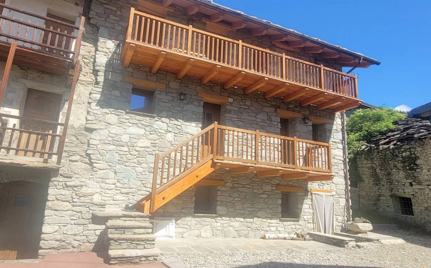 Trilocale Frazione Aillan, Doues - foto 1