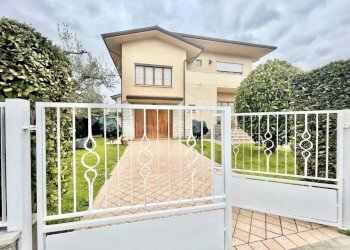 IMG_2229.jpg - Villa Pietrasanta - photo 1