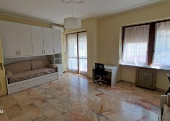 Three-room apartment Via Bardonecchia, Torino - photo 14