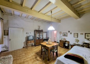 Portion of a house Ravenna - photo 2