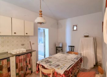 Portion of a house Ravenna - photo 3