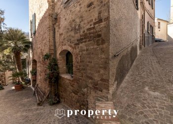 Casa indipendente Corso Antonio Bonfini, Montalto delle Marche - foto 15