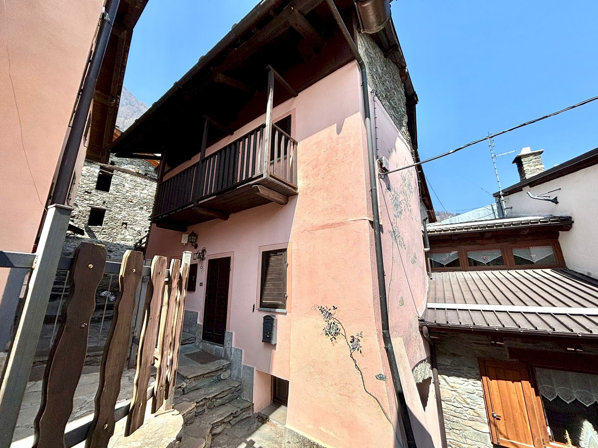 Semi-detached house borgata Cugno, 3, Prali - photo 1