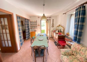 CUCINA-SOGGIORNO - Villa a Schiera frazione CASTEL DEL BOSCO, 12, Roure - foto 1