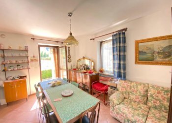 CUCINA-SOGGIORNO - Villa a Schiera frazione CASTEL DEL BOSCO, 12, Roure - foto 3