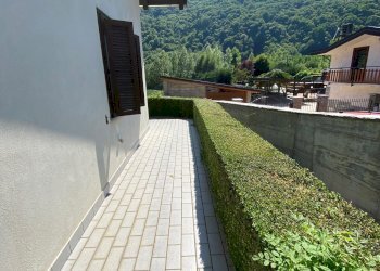 CORTILE - Villa a Schiera frazione CASTEL DEL BOSCO, 12, Roure - foto 20