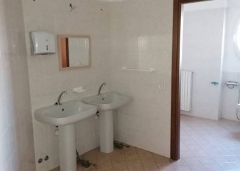 bagno - Ufficio corso Teresio Borsalino, 17, Alessandria - foto 20