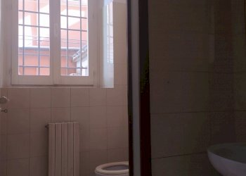 wc bagno.jpg - Locale Commerciale C.so D'Augusto 208, Rimini - foto 11