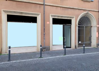 2.jpg - Locale Commerciale C.so D'Augusto 208, Rimini - foto 13