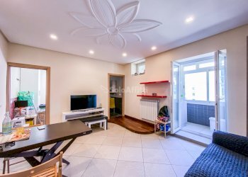 soggiorno - Appartamento Via Saverio Altamura 14, Napoli (zona Vomero) - foto 1