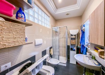 bagno - Appartamento Via Saverio Altamura 14, Napoli (zona Vomero) - foto 18