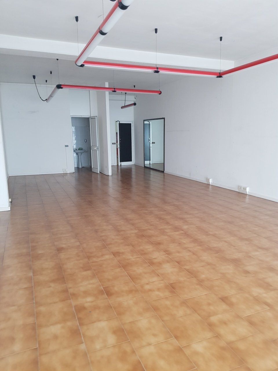 20230224_113033.jpg - Locale Commerciale Fosdinovo - foto 1