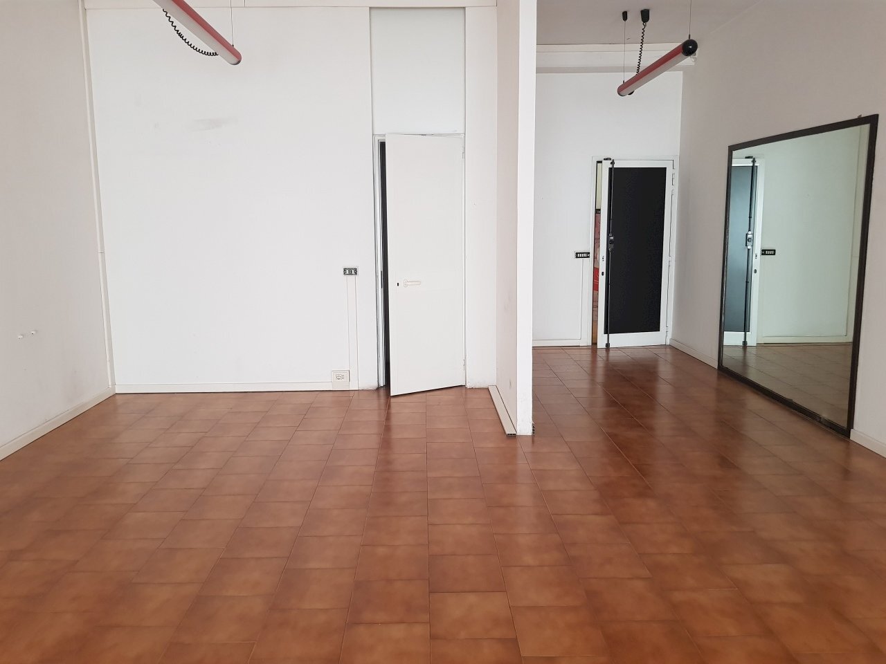 20230224_113053.jpg - Locale Commerciale Fosdinovo - foto 3