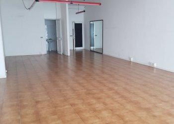 20230224_113033.jpg - Locale Commerciale Fosdinovo - foto 1