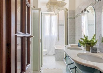 Apartment via Felice Cavallotti 18, Cuneo (neighborhood Centro) - photo 27