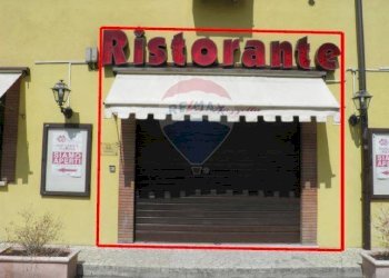 Locale Commerciale Via Antonio Gramsci, Fara in Sabina - foto 2