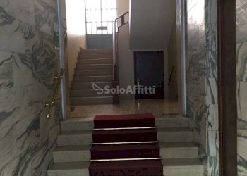INGRESSO STABILE.jpg - Three-room apartment Via Francesco Petrarca 28, Torino - photo 13