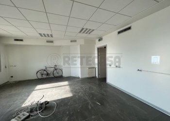 BANCA INTESA PIETRA LIGURE  (6).jpg - Terratetto - Terracielo Corso Italia 64, Pietra Ligure - foto 10