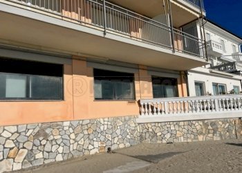 BANCA INTESA PIETRA LIGURE  (9).jpg - Terratetto - Terracielo Corso Italia 64, Pietra Ligure - foto 13