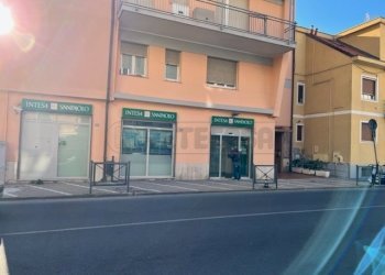 BANCA INTESA PIETRA LIGURE  (12).jpg - Terratetto - Terracielo Corso Italia 64, Pietra Ligure - foto 15