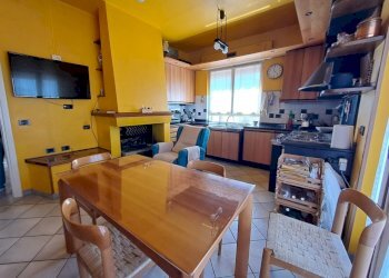 Cucina P1 (2).jpeg - Independent house Amelia - photo 15