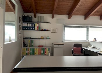 ufficio arredato 2.jpg - Office Via Esino 91/A, San Benedetto del Tronto - photo 2