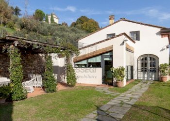 vendita rustico luccaPHOTO-2023-02-14-12-21-30 6.j - Villa Via di Villa Paola 335/F, Lucca - foto 3