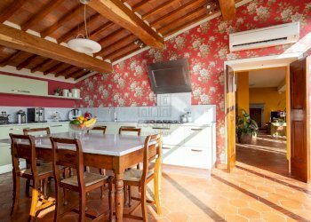 vendita rustico luccaPHOTO-2023-02-14-12-21-33.jpg - Villa Via di Villa Paola 335/F, Lucca - foto 11