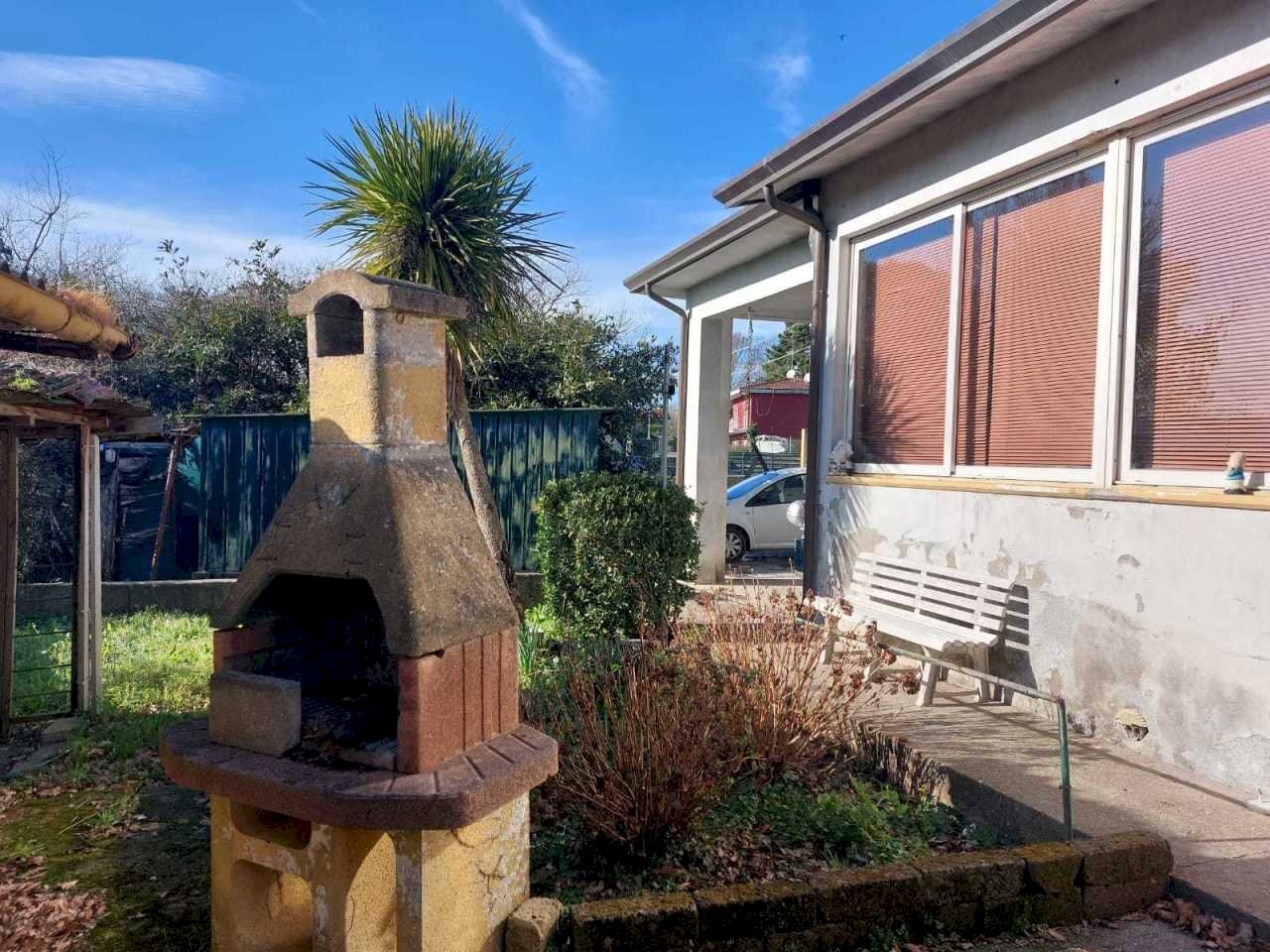 3de1a426-bb43-4c15-afc4-ca0f3dca897c.JPG - Villa a Schiera Via del Maggiore, Castelnuovo Magra - foto 3