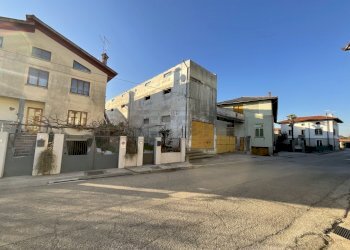 ESTERNI - Stabile - Palazzo Via Giuseppe Mazzini 25, Basiliano - foto 1