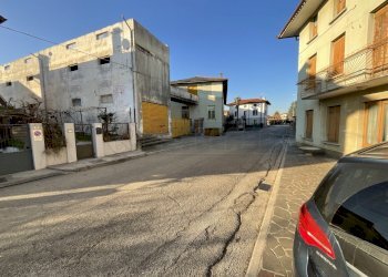 ESTERNI - Stabile - Palazzo Via Giuseppe Mazzini 25, Basiliano - foto 3