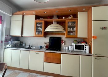 4ffb7e3a-514a-48a5-9d4f-459de85b7c21.jpg - Quadrilocale Castelnuovo Magra - foto 6