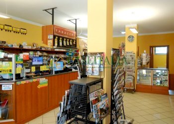 200 1.jpg - Tabaccheria Ivrea - foto 1