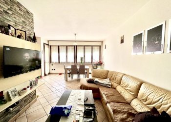 Soggiorno - Appartamento Viale Guglielmo Marconi 163, Roncofreddo - foto 2