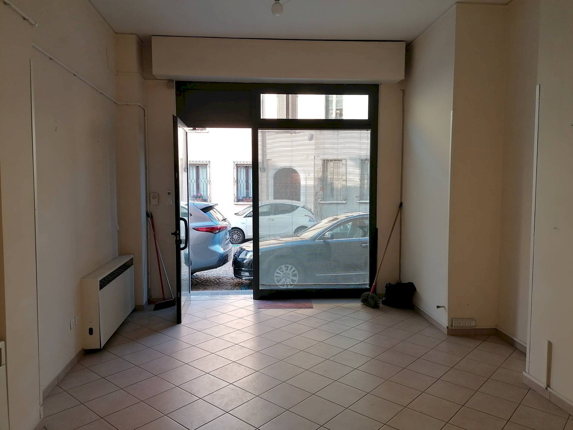 Commercial Premises Mantova - photo 1